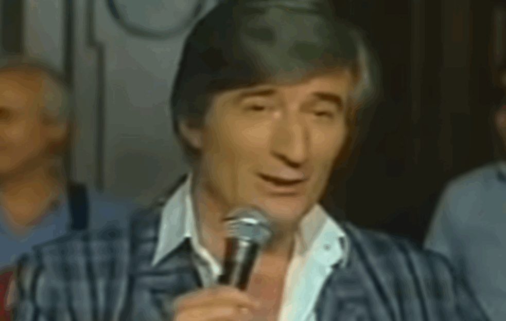 TOMA ZDRAVKOVIĆ mnogim DAMAMA napisao je po pesmu, a najlepšu je posvetio LEPOJ GLUMICI koja je nedavno doživela VELIKI GUBITAK! (VIDEO)    